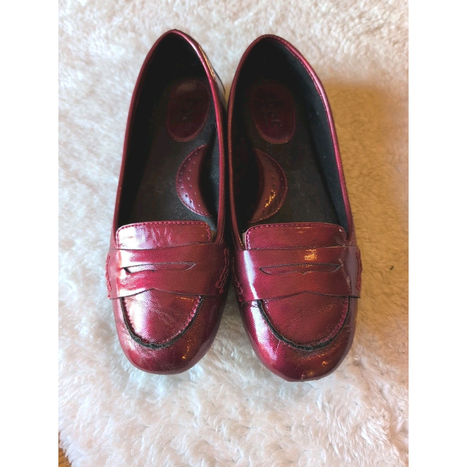 Sz 8.5 B.O.C. Red Metallic Faux Patent Leather Penny Loafer Slip On Flats